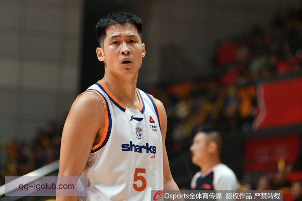 崔晓龙关键时刻敢于出手，那记绝杀让他被更多人记住